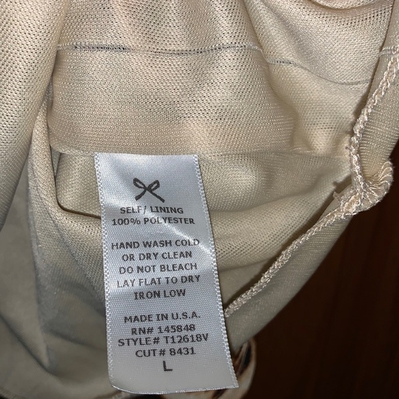 Everly Cheetah Leopard Print Flowy Peplum High Low V-Neck Sleeveless Blouse - Picture 15 of 16